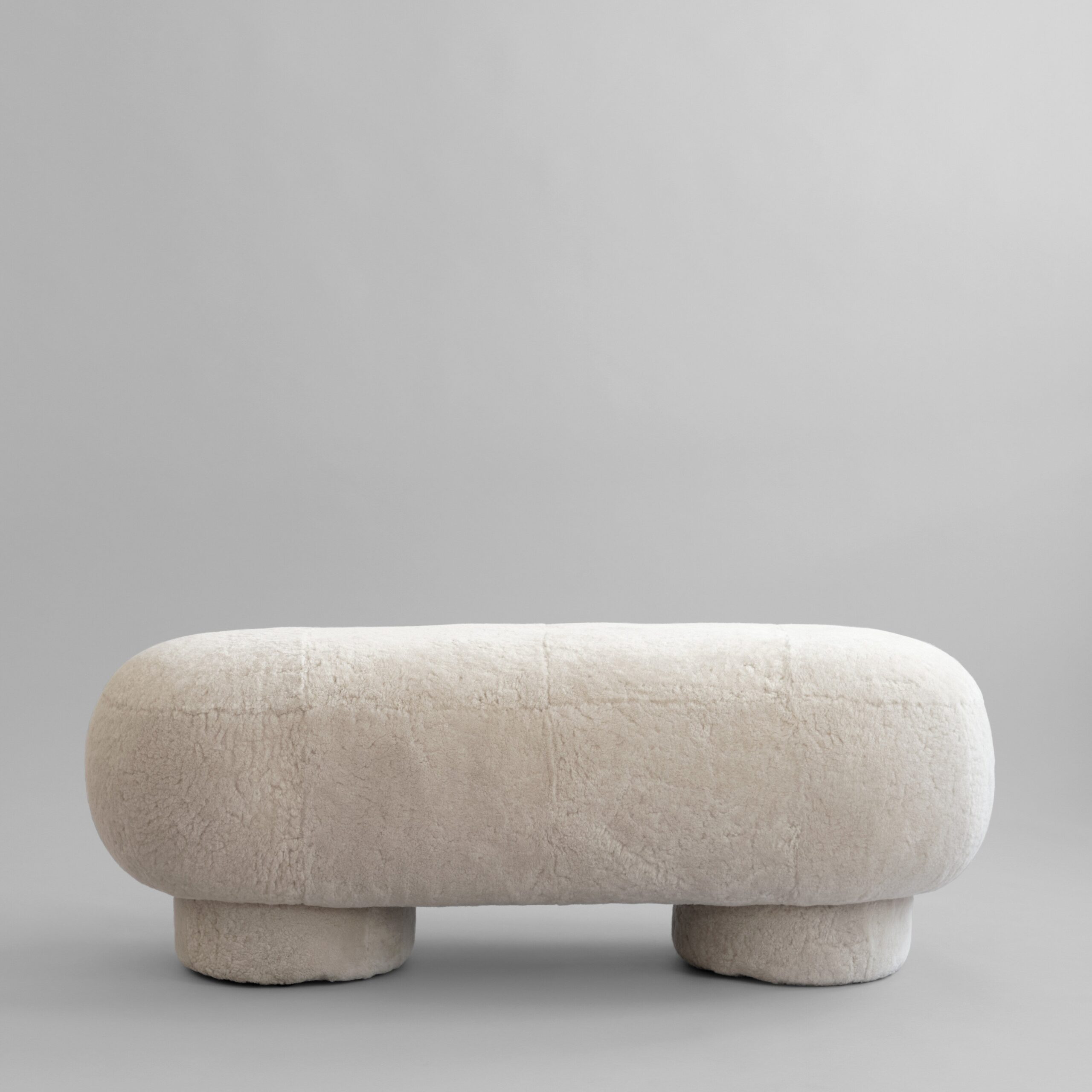 Big Foot Bench - Sandshell - Off White (CPH 900) 1 Big Foot Bench - Sandshell - Off White (CPH 900)