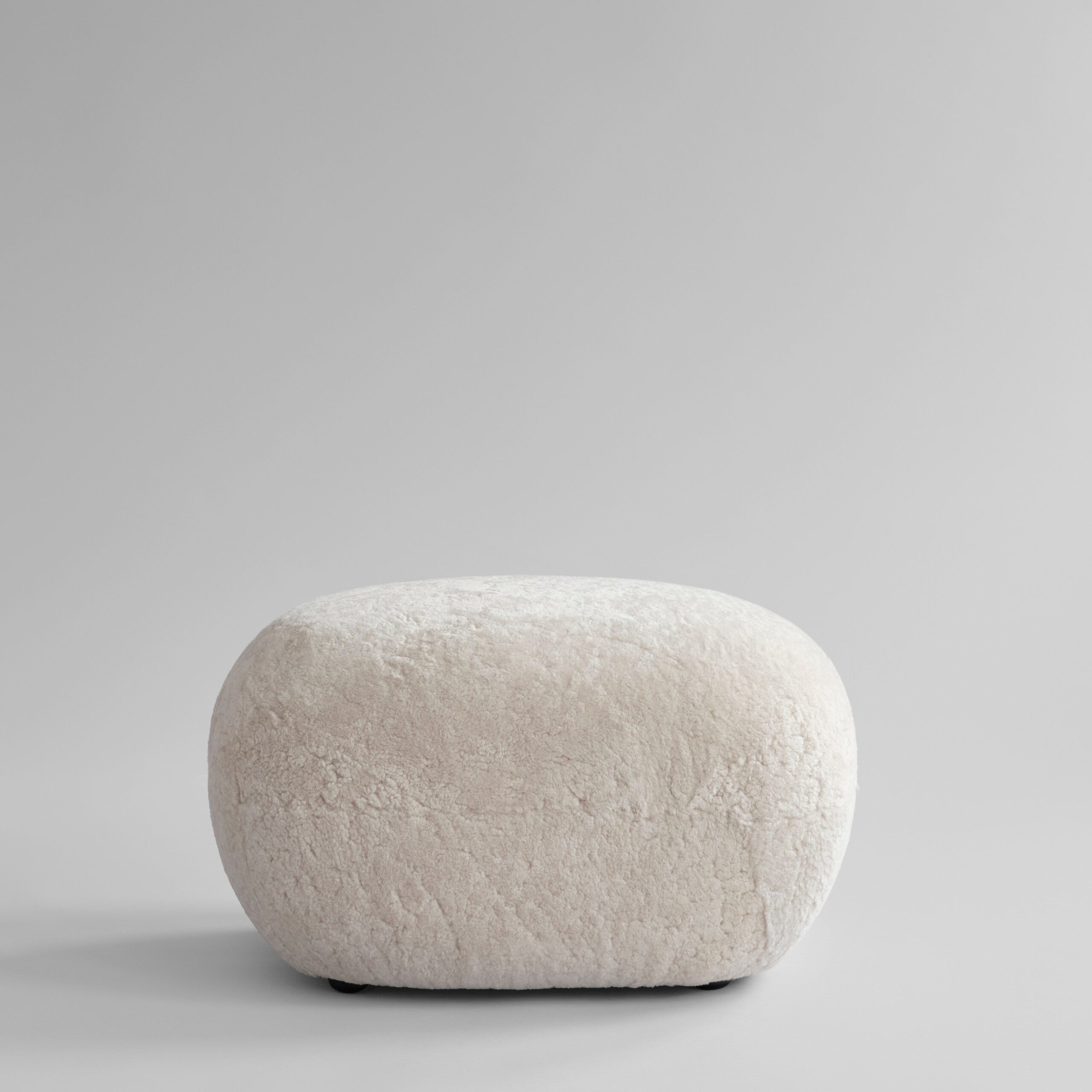Toe Ottoman - Sheepskin - Deep Taupe (A2635) 1 Toe Ottoman - Sheepskin - Deep Taupe (A2635)