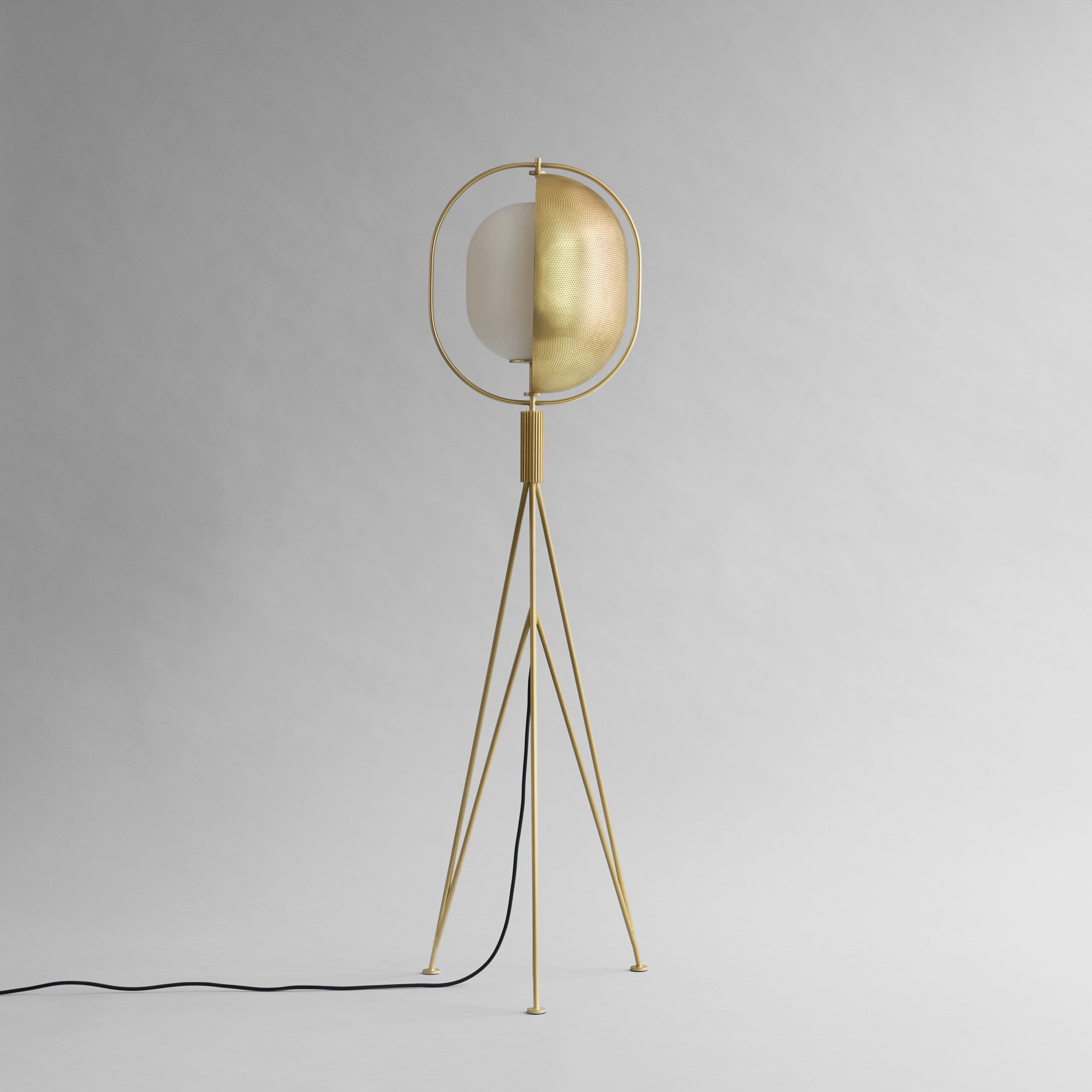 Pearl Floor Lamp - Brass - Brass 1 Pearl Floor Lamp - Brass - Brass
