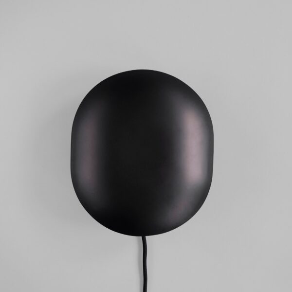 Clam Wall Lamp - Burned Black - Brass