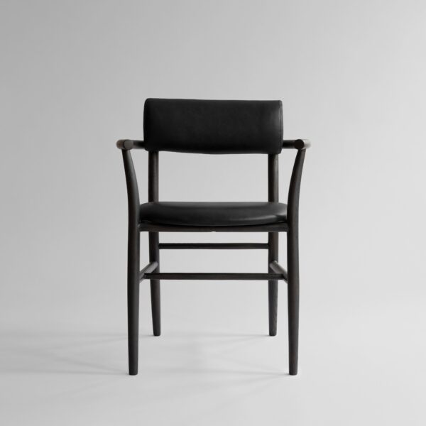 Nama Dining Chair, Armrest Coffee Black - Aniline Leather - Natural Oak & Nude Nubuck