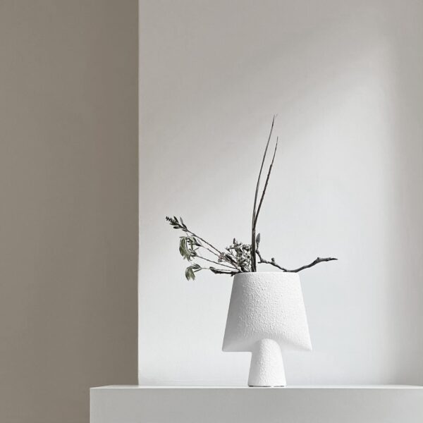 Cobra Table Lamp - Sand - Bone White